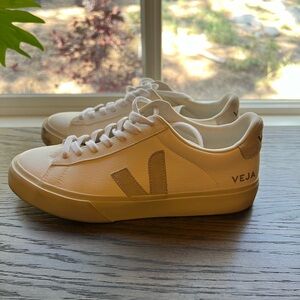 Veja Campo Leather Sneakers Suede Natural Beige and White Tennis